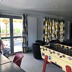 Zecamping 4 Etoiles Piscine Couverte Piscine Chauffee Locatif 4 Pers *
